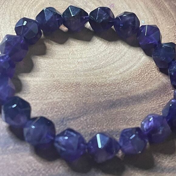 Amethyst purple diamond stretch beaded bracelet 7” crystal healing beads 8mm ONE - Picture 2 of 9